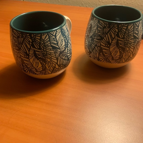 Mugs - Picture 2 of 3